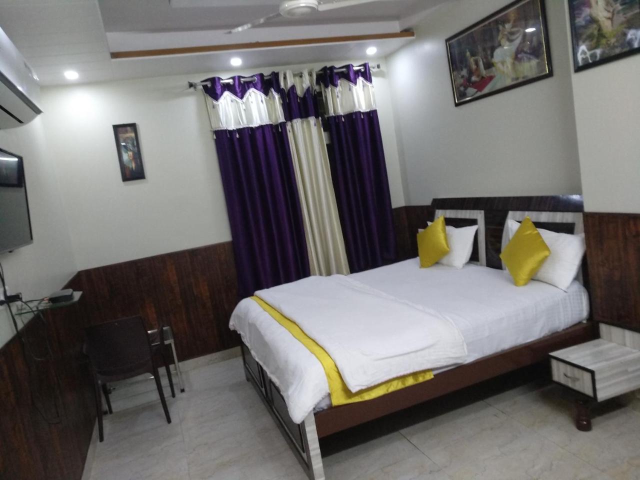 โรงแรมอาร์บี พาเลซ Dhaulpur ภายนอก รูปภาพ