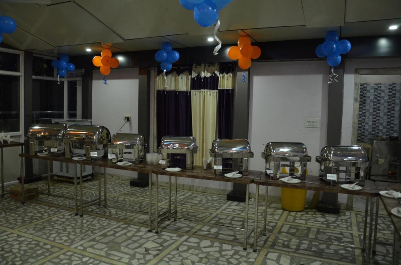 โรงแรมอาร์บี พาเลซ Dhaulpur ภายนอก รูปภาพ