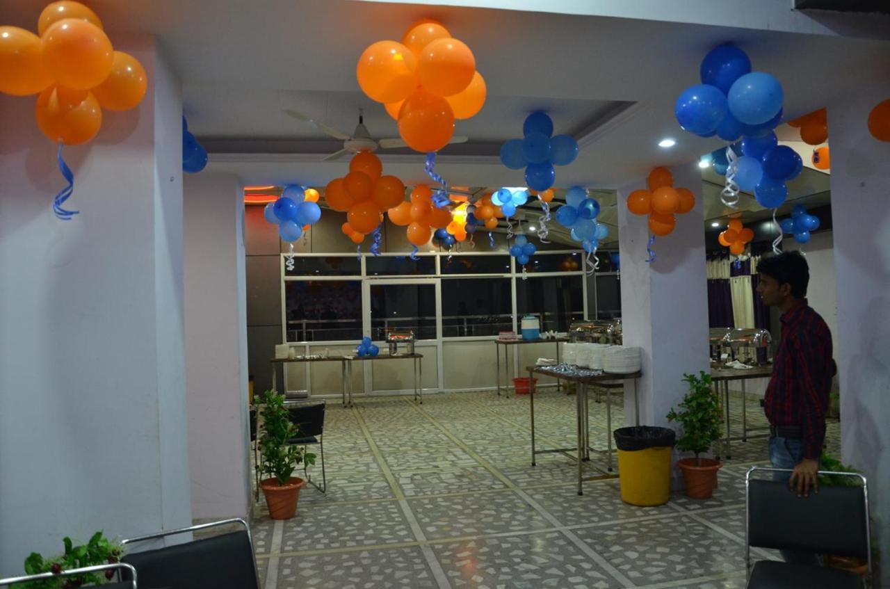 โรงแรมอาร์บี พาเลซ Dhaulpur ภายนอก รูปภาพ