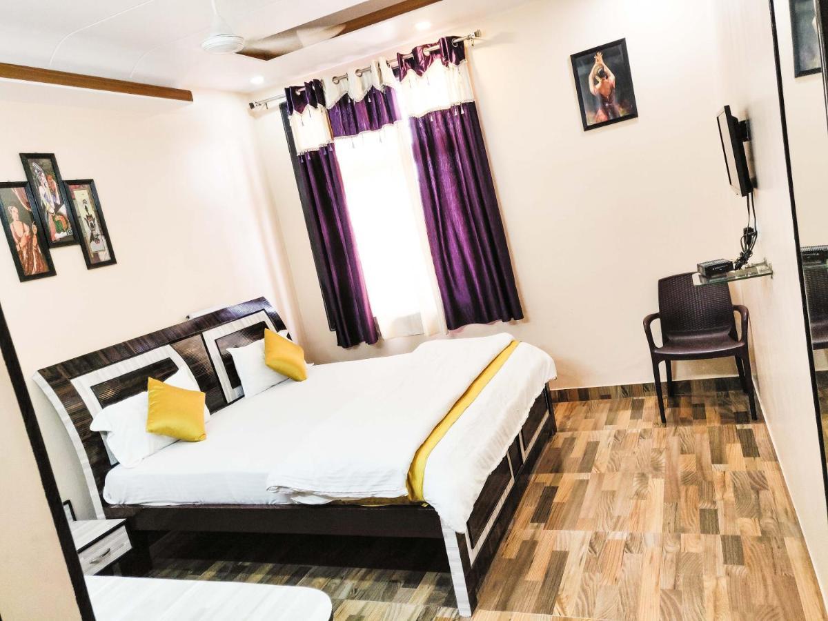 โรงแรมอาร์บี พาเลซ Dhaulpur ภายนอก รูปภาพ