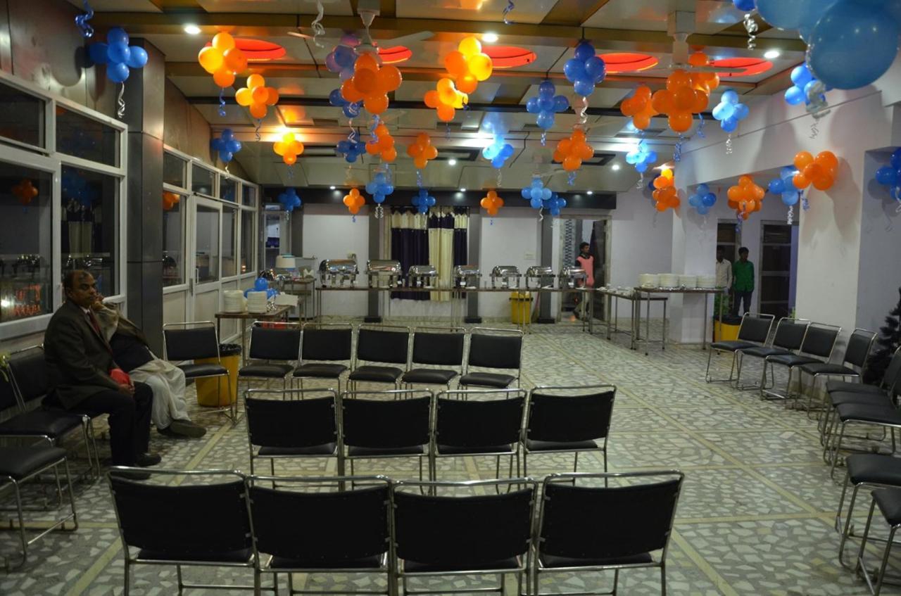 โรงแรมอาร์บี พาเลซ Dhaulpur ภายนอก รูปภาพ