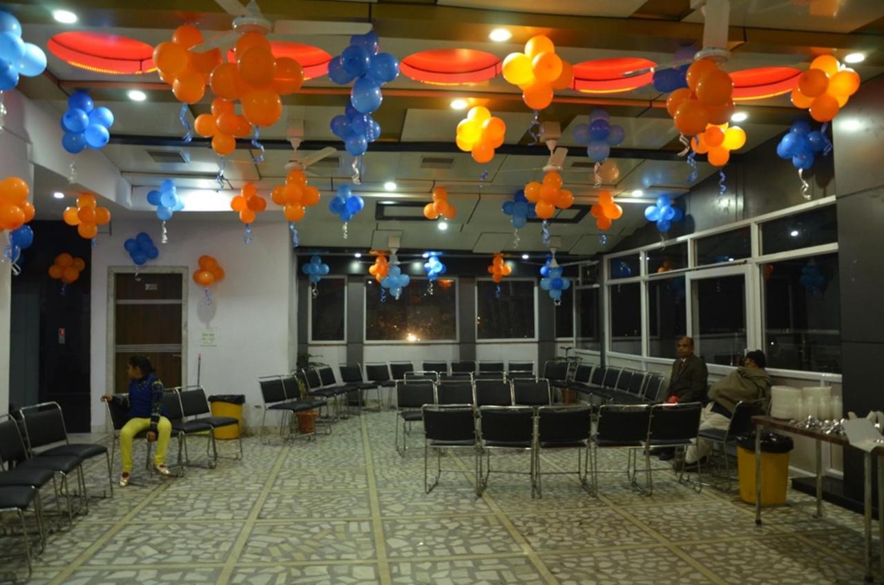 โรงแรมอาร์บี พาเลซ Dhaulpur ภายนอก รูปภาพ